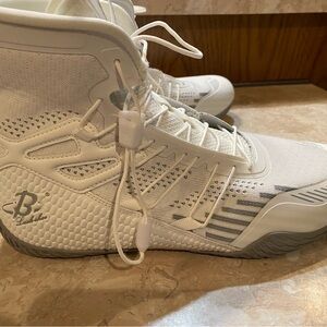 Lushko Men's Athletic Shoes — White and Gray